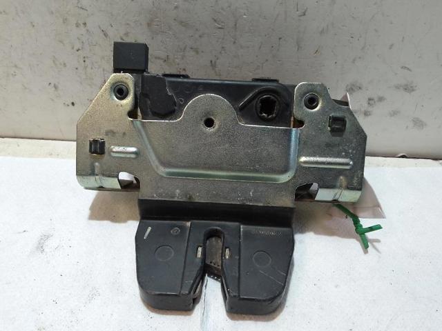 Zamek klapy bagażnika (3/5 drzwi tylnych) Opel Vectra