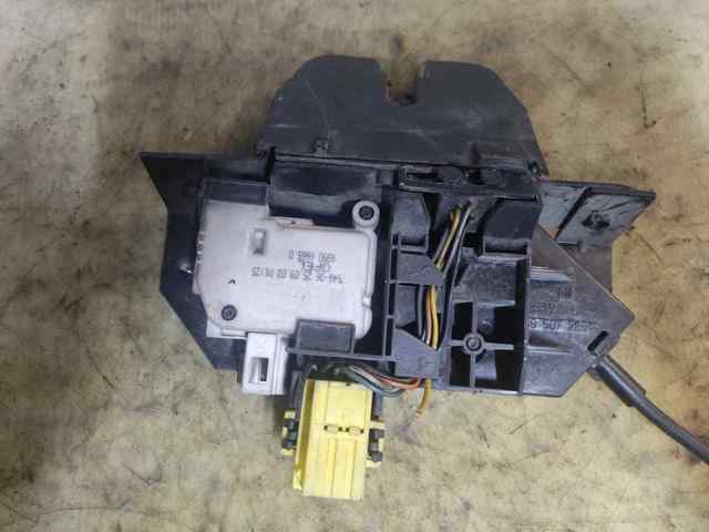 Zamek klapy bagażnika (3/5 drzwi tylnych) Opel Vectra