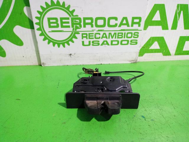 Zamek klapy bagażnika (3/5 drzwi tylnych) Opel Vectra