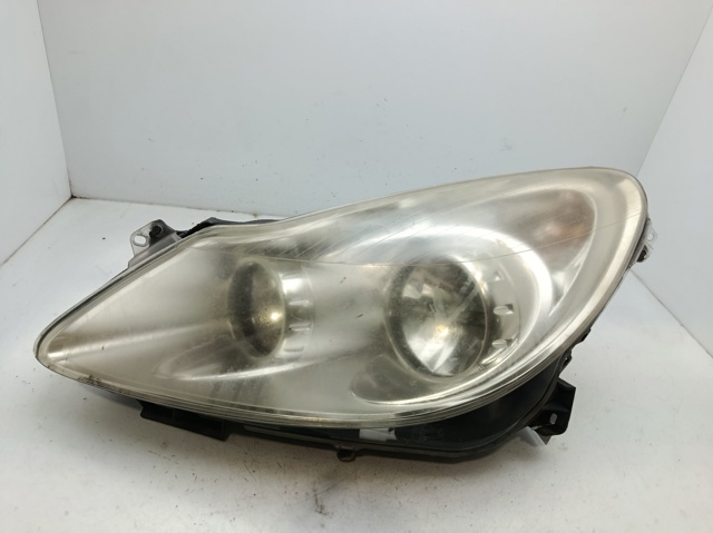 Reflektor lewy 13186381 OPEL
