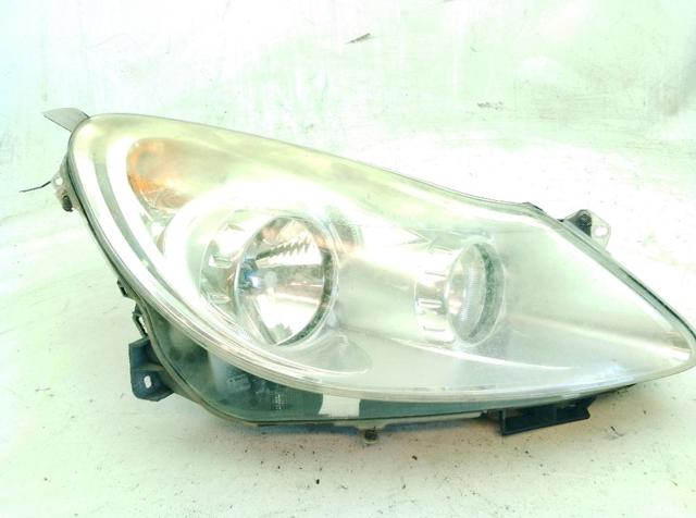 Reflektor prawy 13186382 OPEL