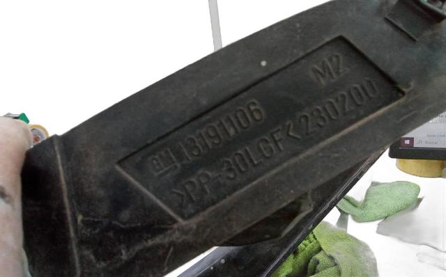 Osłona chłodnicy kompletna (panel mocowania reflektorów) 13191106 OPEL