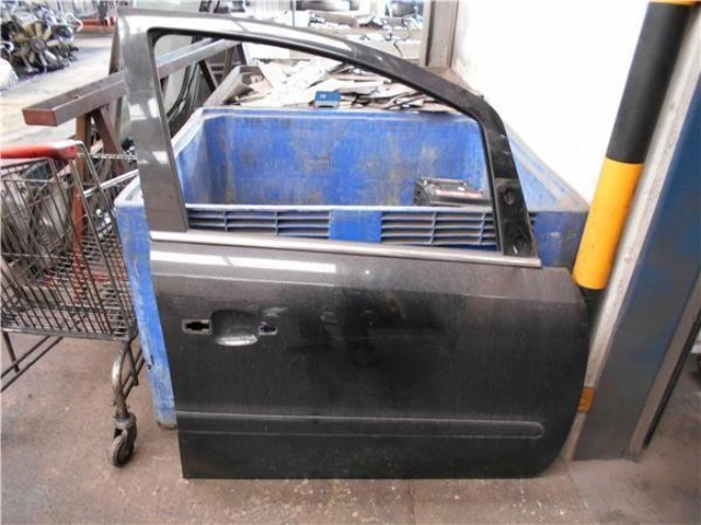 Drzwi przednie prawe 13203014 OPEL