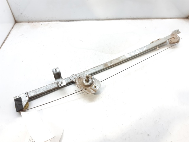 Mechanizm podnoszenia szyby drzwi przednich prawych 1320337080 FIAT