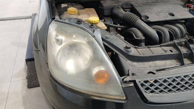 Reflektor prawy 1320348 FORD