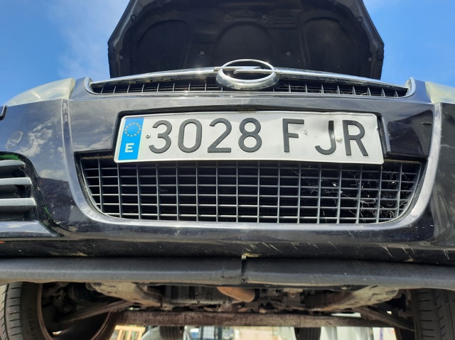 Chłodnica intercoolera 13205149 OPEL