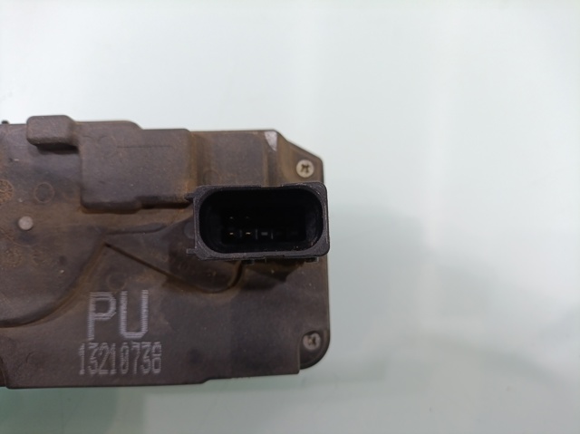 Zamek drzwi tylnych lewych 13210738 OPEL