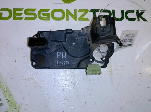 Zamek drzwi tylnych prawych 13210739 OPEL