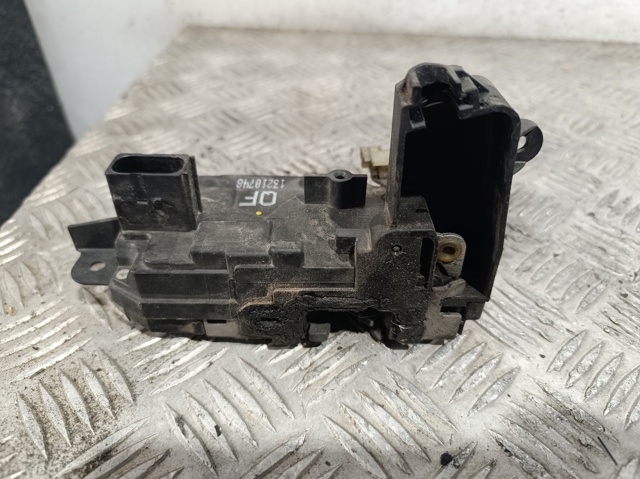 Zamek drzwi przednich lewych 13210748 OPEL