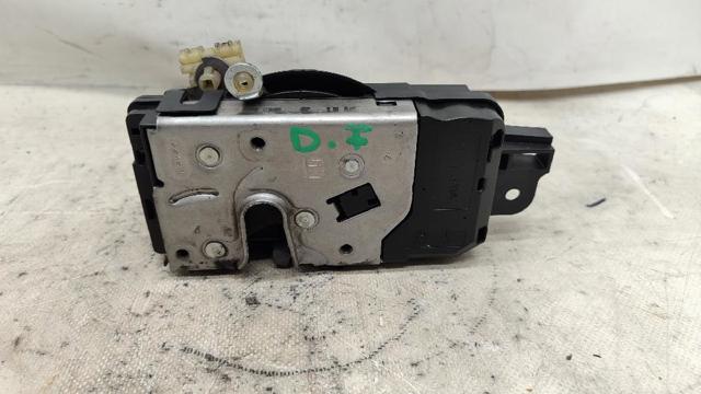 Zamek drzwi przednich lewych 13210748 OPEL