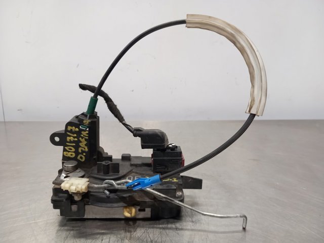 Zamek drzwi przednich lewych 13210748 OPEL