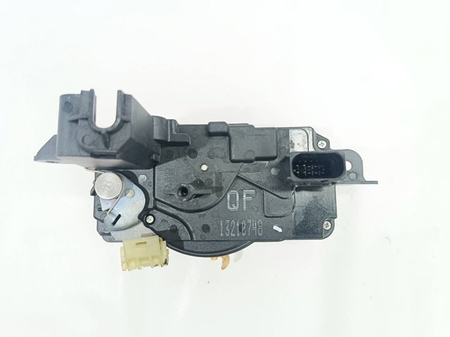 Zamek drzwi przednich lewych 13210748 OPEL