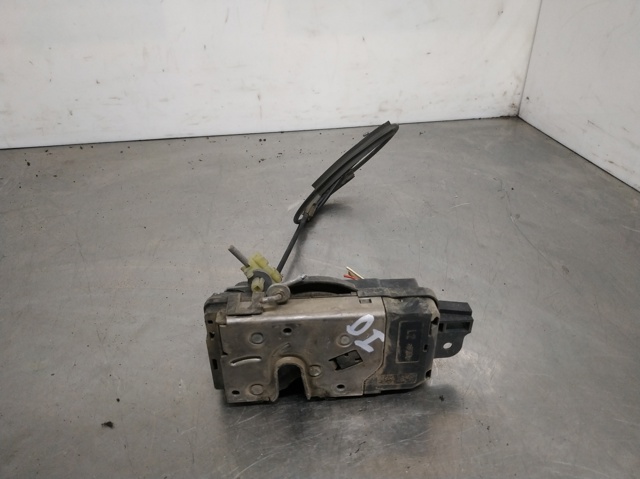 Zamek drzwi przednich lewych 13210748 OPEL