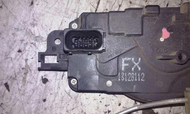 Zamek drzwi przednich prawych 13210749 OPEL