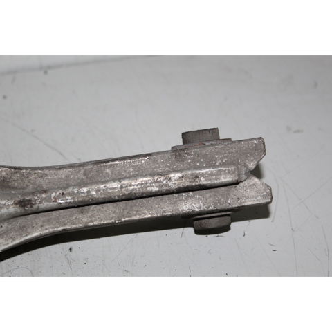 Wahacz zawieszenia tylnego dolny lewy/prawy 13219164 OPEL