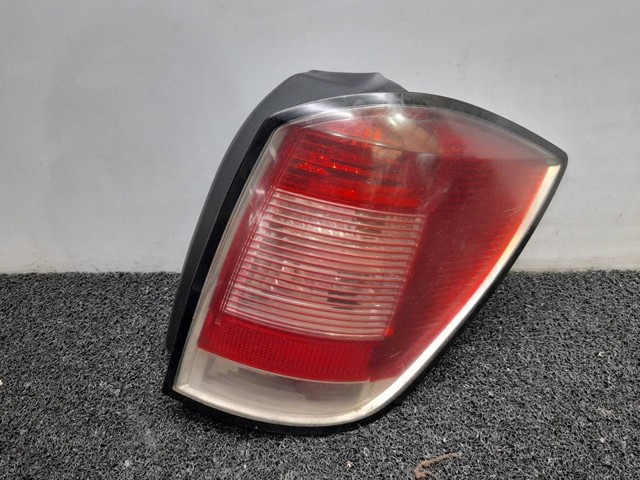 Lampa zespolona tylna prawa 13223674 OPEL