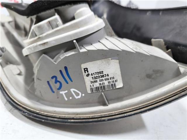 Lampa zespolona tylna prawa 13223674 OPEL