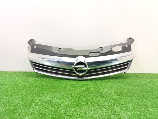 Atrapa chłodnicy 13225775 OPEL