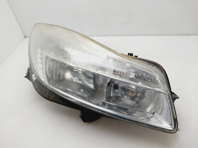 Reflektor prawy 13226783 OPEL