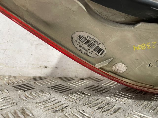 Lampa zespolona tylna lewa 13226836AX OPEL