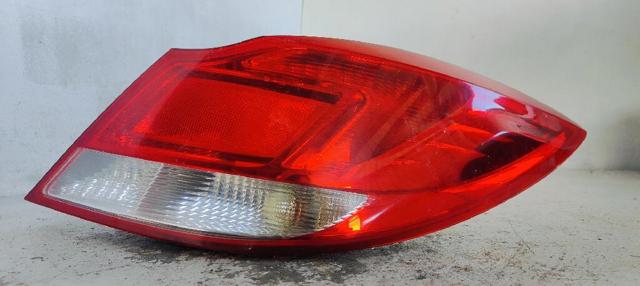 Lampa zespolona tylna prawa 13226837 OPEL