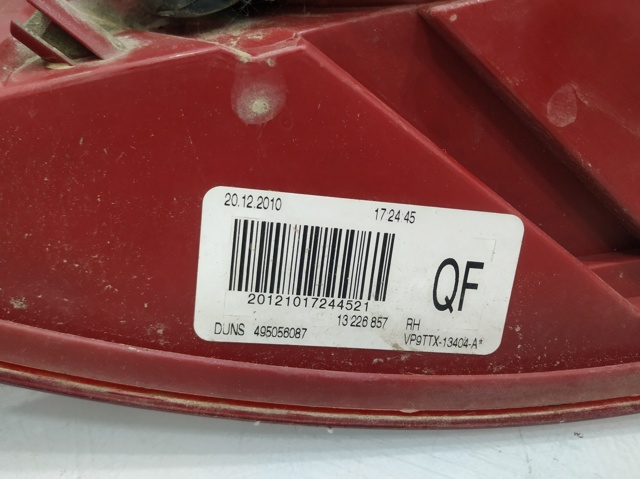 Lampa zespolona tylna prawa 13226857 OPEL
