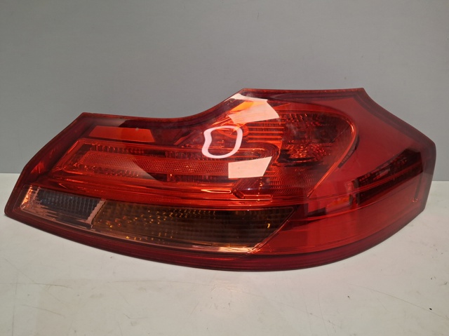 Lampa zespolona tylna prawa 13226857 OPEL