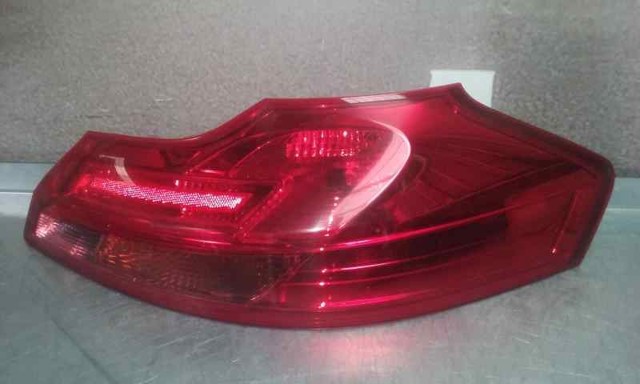 Lampa zespolona tylna prawa 13226857 OPEL