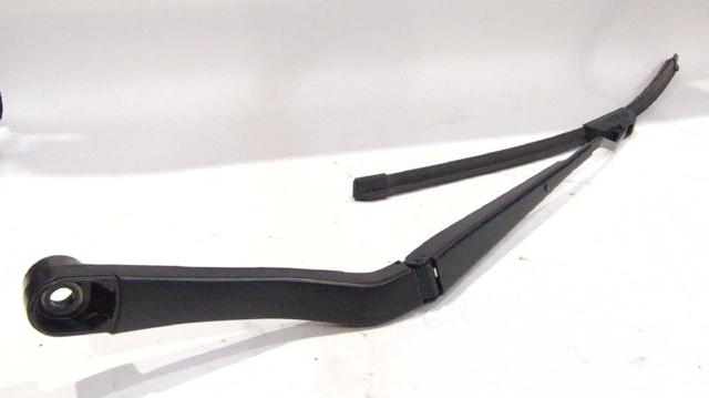 Ramię wycieraczki szyby przedniej 13227398 OPEL