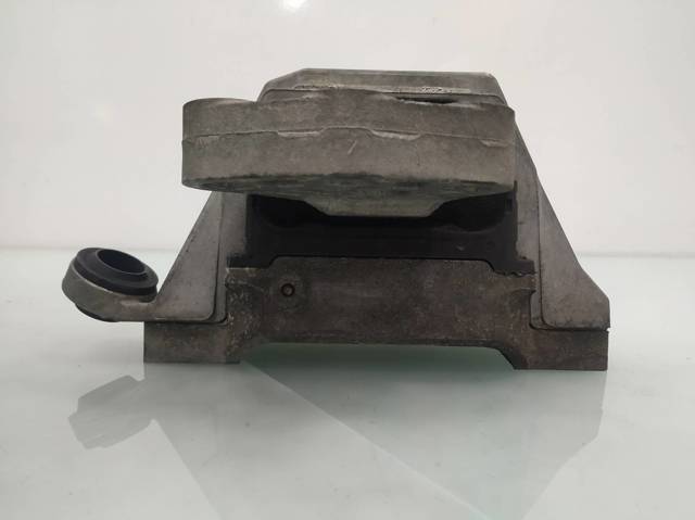 Poduszka (podpora) silnika prawa 13227717 OPEL