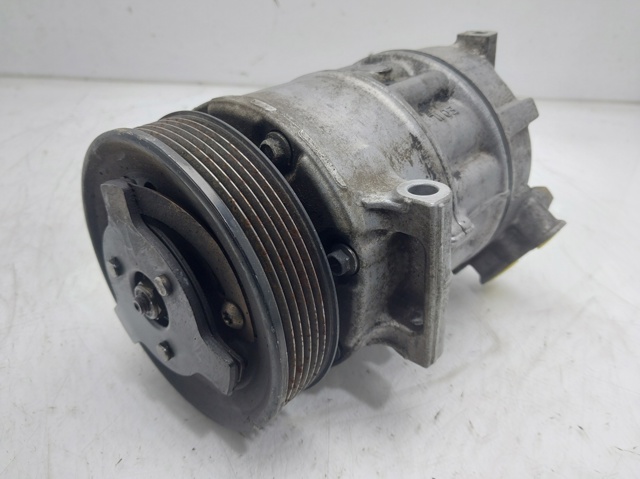 Sprężarka klimatyzacji 13232307 OPEL