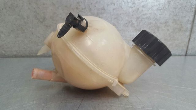 Zbiorniczek wyrównawczy układu chłodzenia 1323A3 PEUGEOT