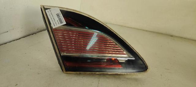 Lampa zespolona tylna lewa wewnętrzna 13241055 MAZDA