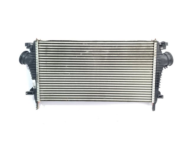Chłodnica intercoolera 13241751 OPEL