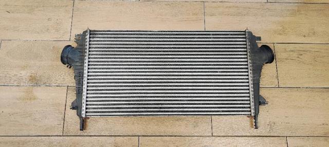Chłodnica intercoolera 13241751 OPEL