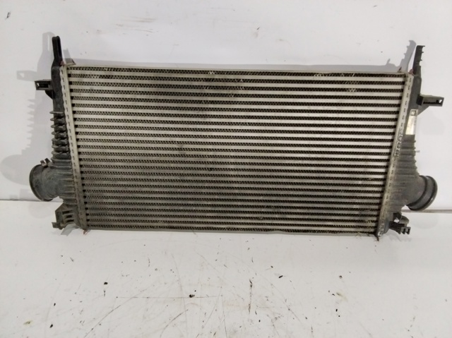 Chłodnica intercoolera 13241751 OPEL