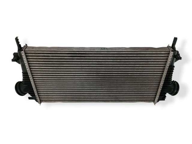 Chłodnica intercoolera 13241751 OPEL