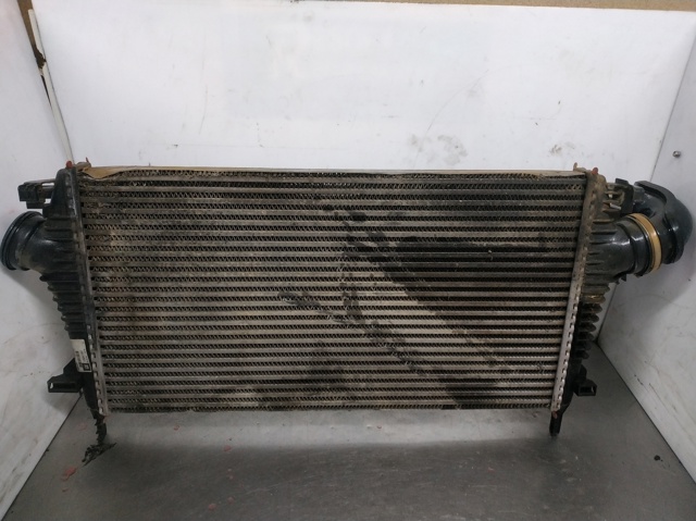 Chłodnica intercoolera 13241751 OPEL