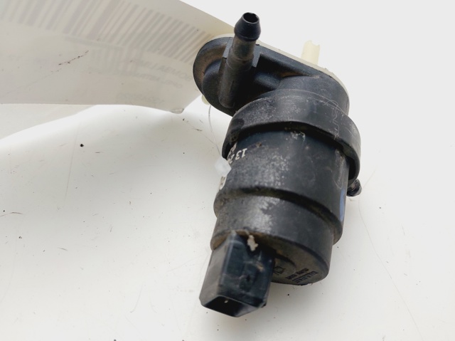 Pompka spryskiwacza szyby przedniej 13248320 OPEL