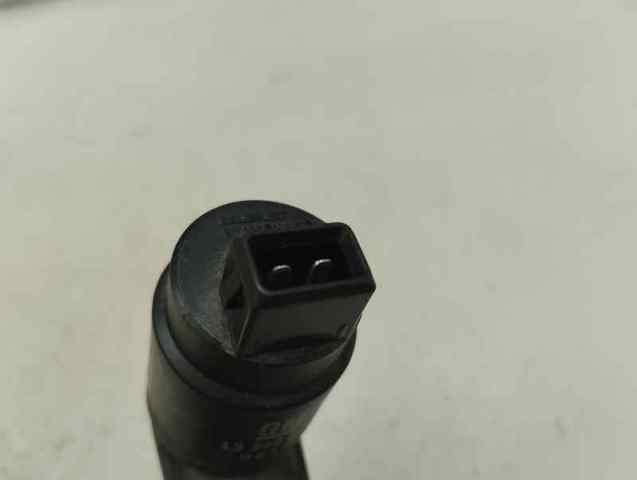 Pompka spryskiwacza szyby przedniej 13248320 OPEL