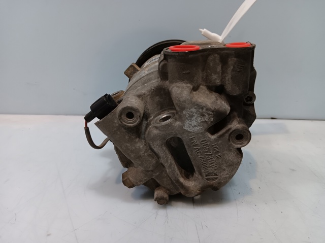 Sprężarka klimatyzacji 13250608 OPEL