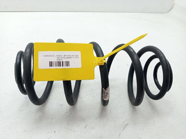 Sprężyna tylna 13251749 OPEL