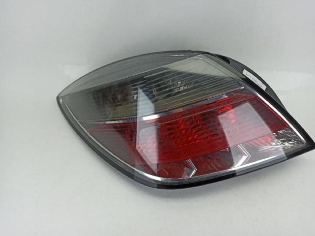 Lampa zespolona tylna lewa 13252443 OPEL