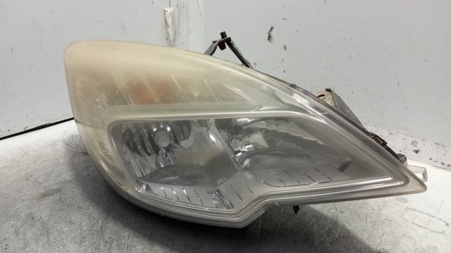 Reflektor prawy 13253630 OPEL