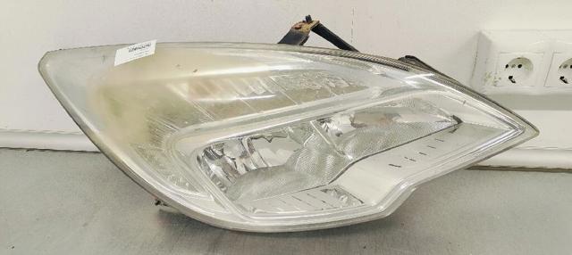 Reflektor prawy 13253630 OPEL