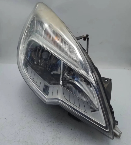 Reflektor prawy 13253630 OPEL