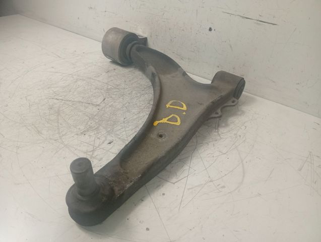 Silentblock przedniego wahacza dolnego 13257785 OPEL