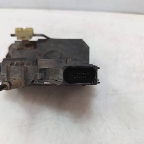 Zamek drzwi tylnych prawych 13258267 OPEL