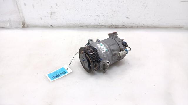 Sprężarka klimatyzacji 13262839 OPEL