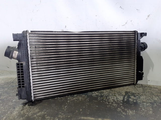 Chłodnica intercoolera 13267647 OPEL